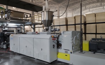 EIR SPC Flooring Machine